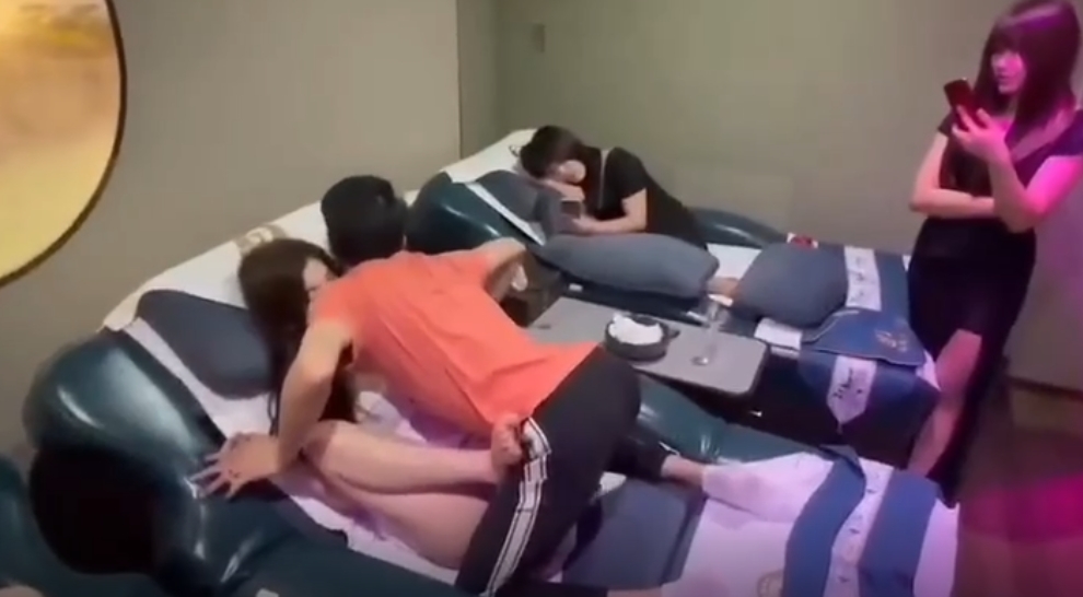 某会所技师入职培训还得是男人懂男人！